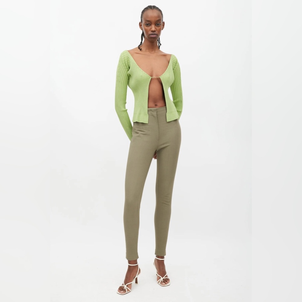 Jacquemus
La Maille Pralù Longue Green Cardigan - Picture 3 of 12